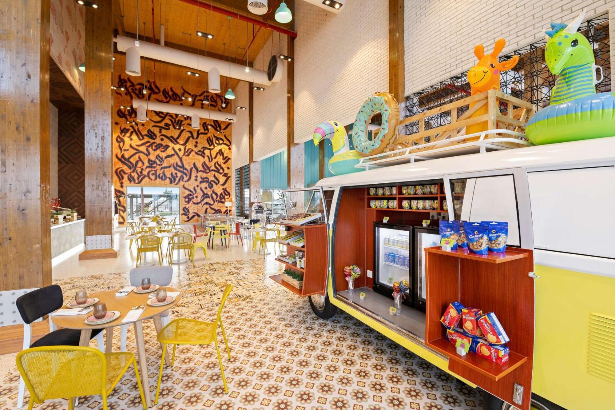 Fuwairit Kite Beach, Tapestry Collection By Hilton Fuwayrit Eksteriør bilde